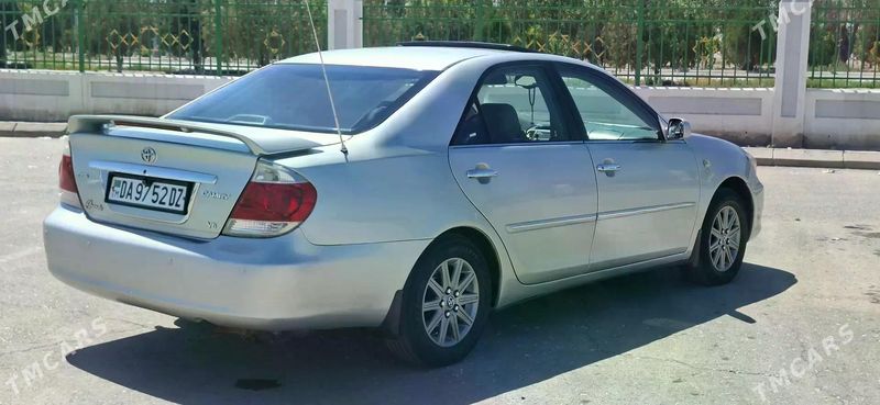 Toyota Camry, 2005