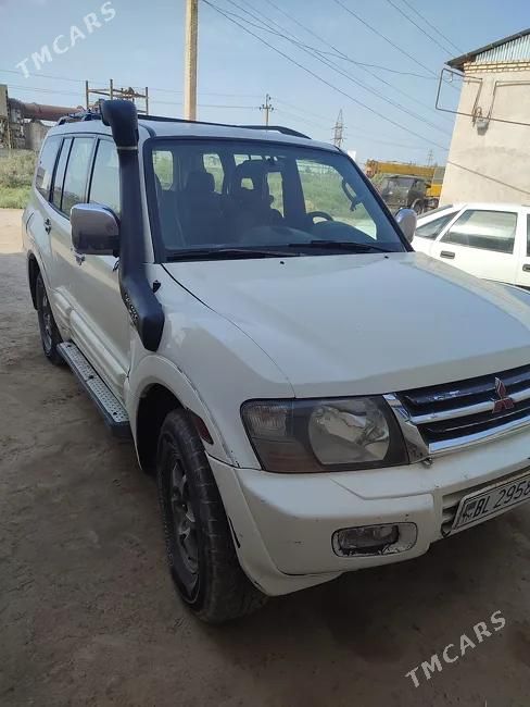 Mitsubishi Pajero, 2000