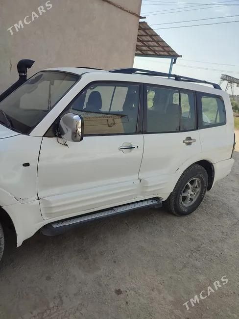 Mitsubishi Pajero, 2000