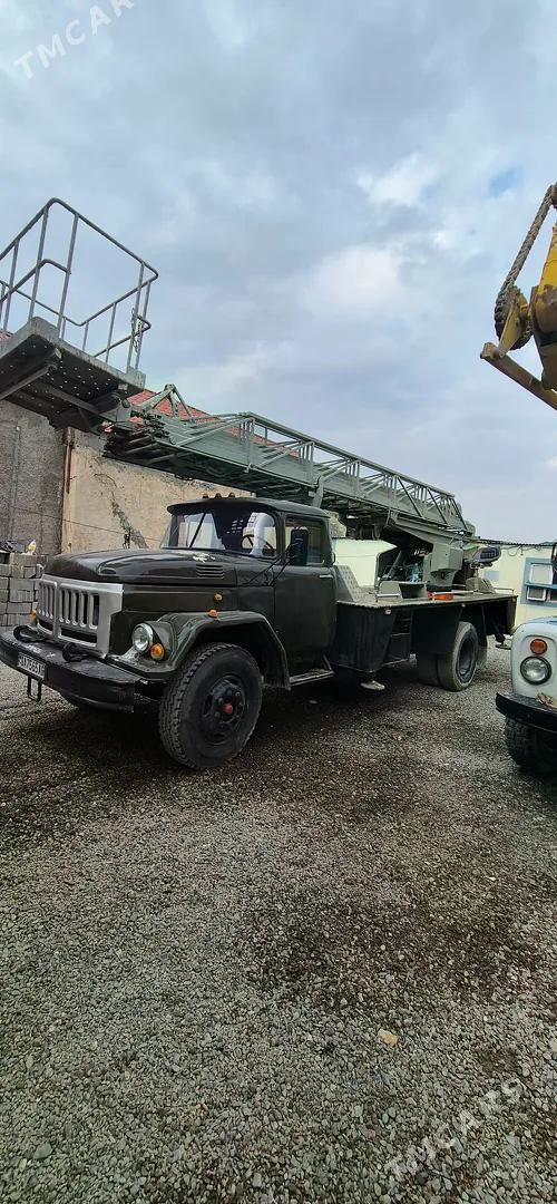 Zil 130, 1990