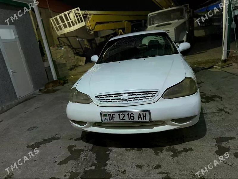 Kia Credos/Clarus, 2000