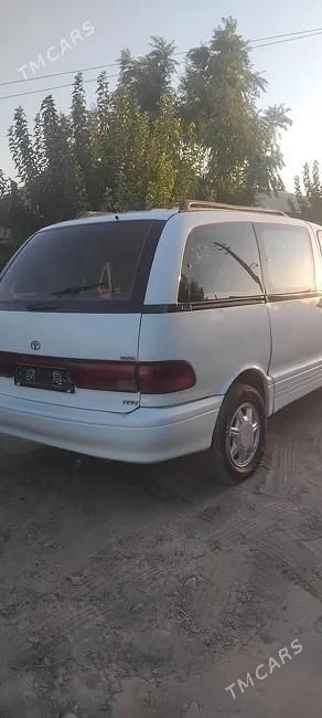 Toyota Previa, 1995