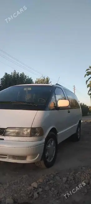 Toyota Previa, 1995 — фото 3