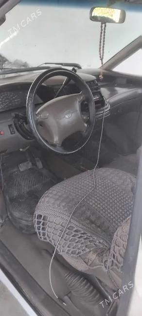 Toyota Previa, 1995