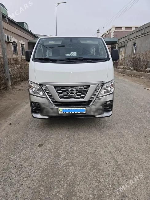 Nissan Urvan, 2021