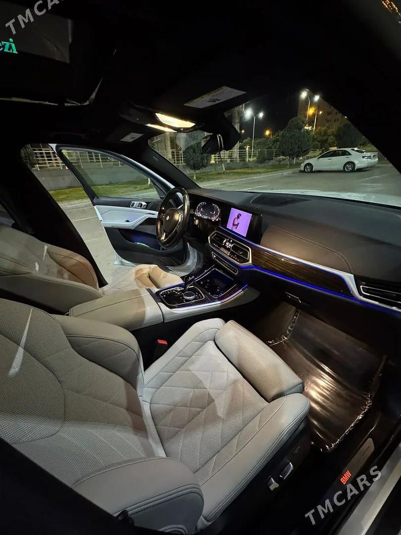 BMW X5, 2022
