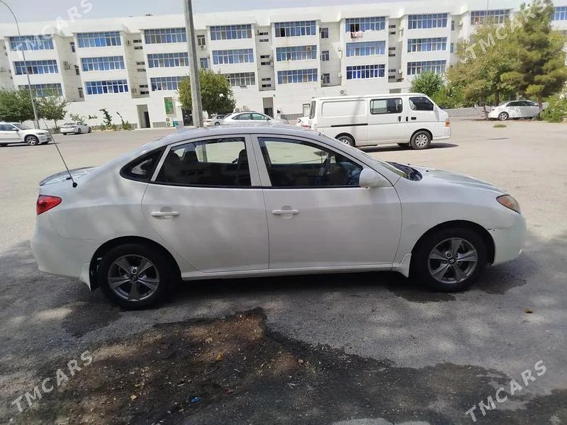 Hyundai Elantra, 2010