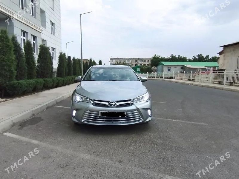 Toyota Camry, 2015