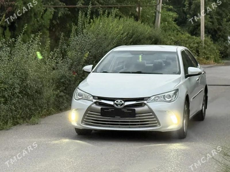 Toyota Camry, 2015