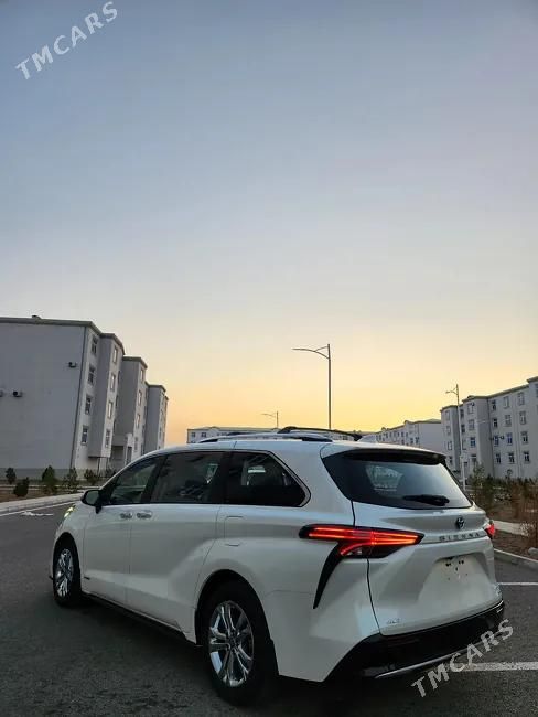 Toyota Sienna, 2021