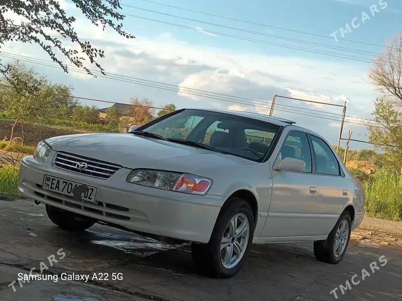 Toyota Camry, 1999 — фото 1