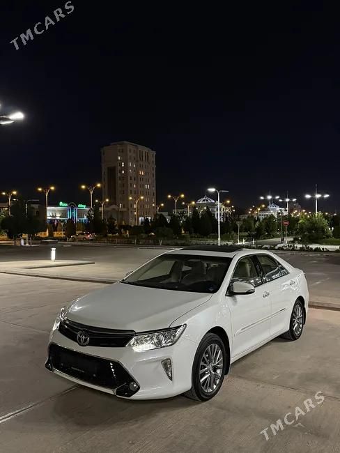 Toyota Camry, 2015