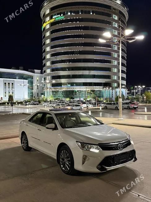 Toyota Camry, 2015