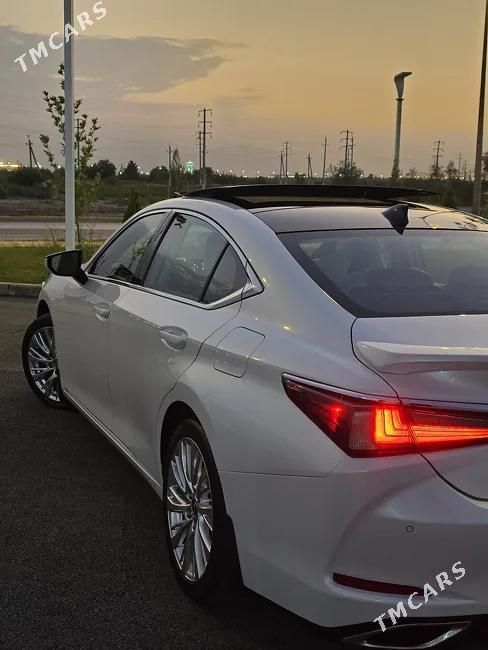 Lexus ES 350, 2021