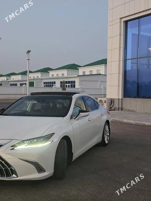Lexus ES 350, 2021