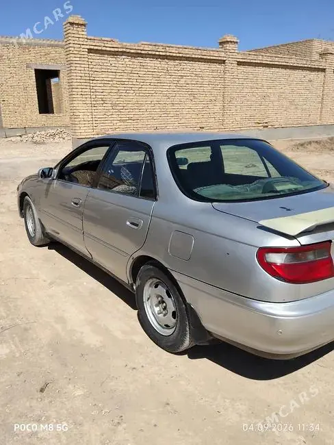 Toyota Carina, 1995 — фото 3