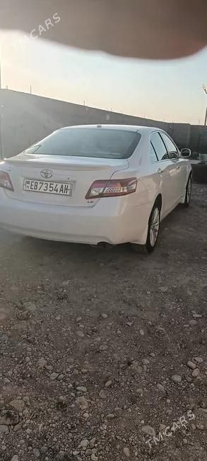 Toyota Camry, 2010