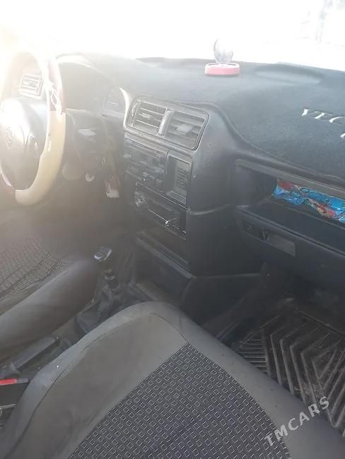 Opel Vectra, 1993