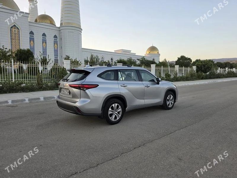 Toyota Highlander, 2022