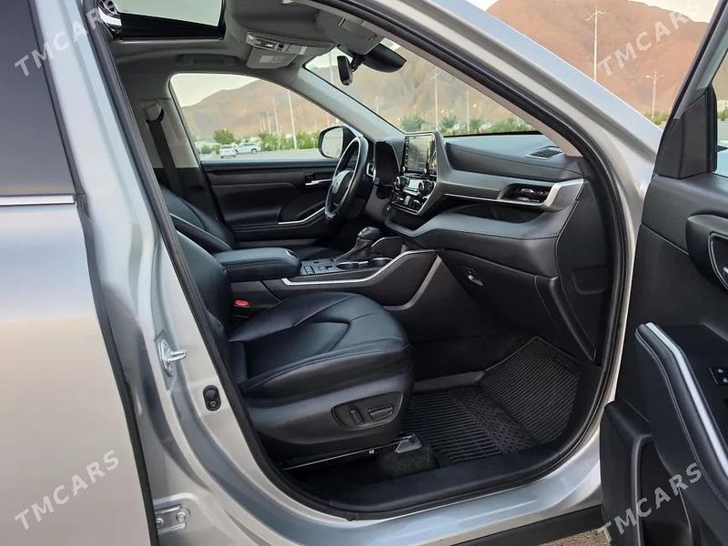 Toyota Highlander, 2022