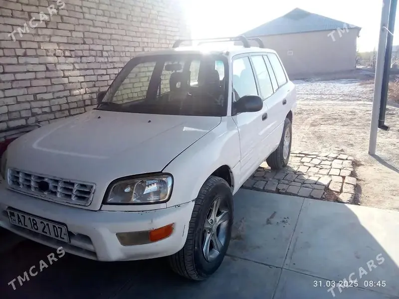 Toyota RAV4, 2000 — фото 1