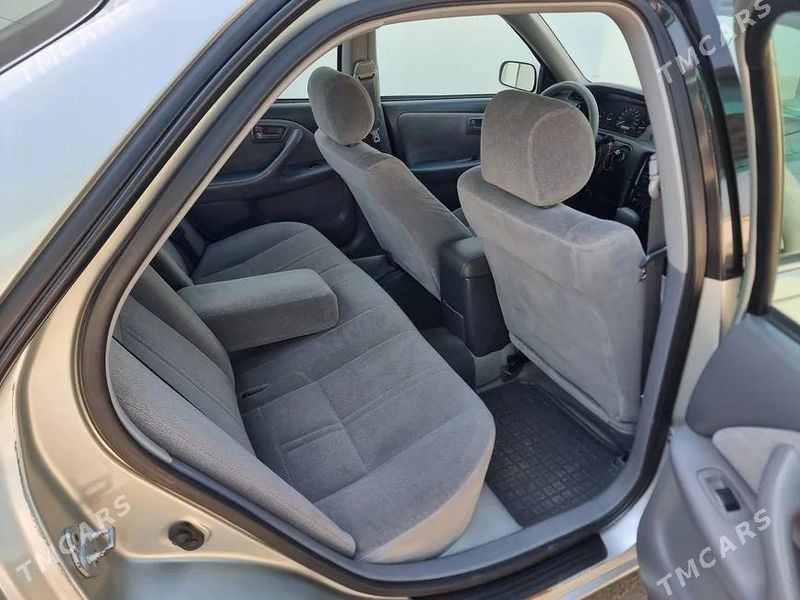 Toyota Camry, 2001