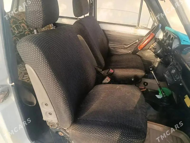 Lada Niva, 1988
