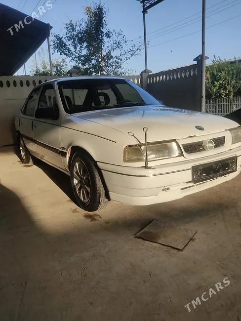 Opel Vectra, 1992