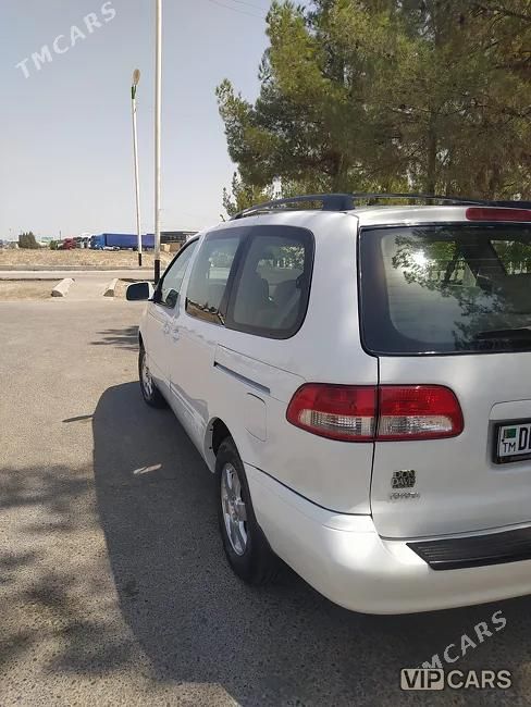 Toyota Sienna, 2002