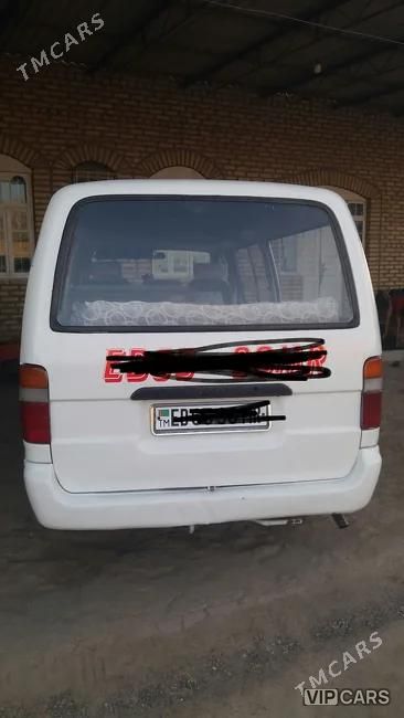 Toyota Hiace, 1998