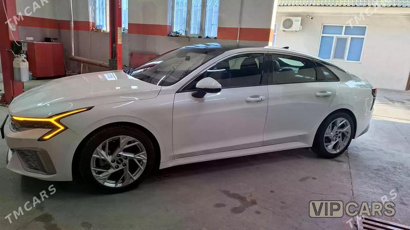 Kia K5, 2025