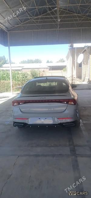 Kia K5, 2022