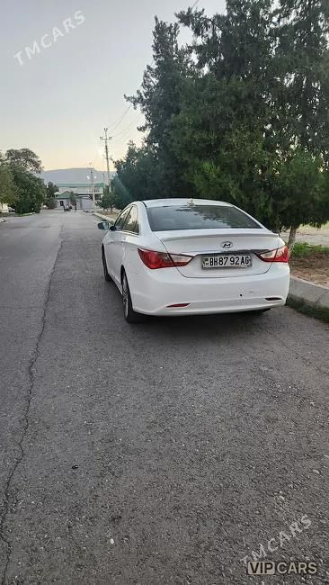 Hyundai Sonata, 2011