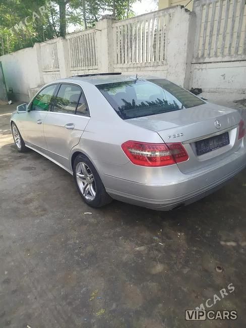 Mercedes-Benz E350, 2010