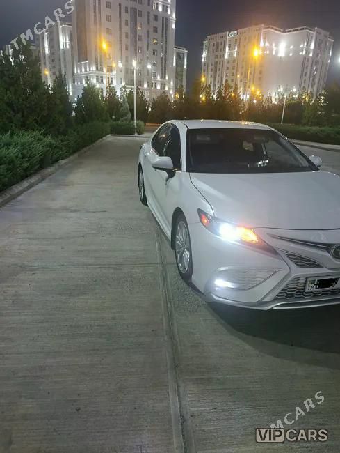 Toyota Camry, 2021