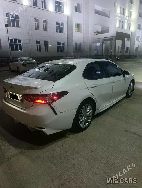Toyota Camry, 2021