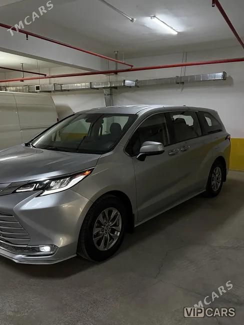 Toyota Sienna, 2022