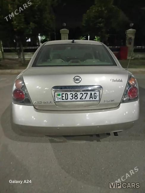 Nissan Altima, 2005