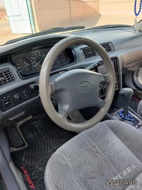 Toyota Camry, 2001