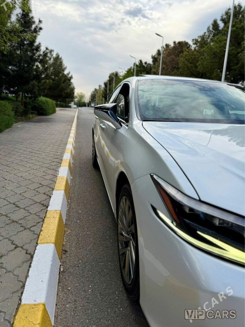 Lexus ES 350, 2019