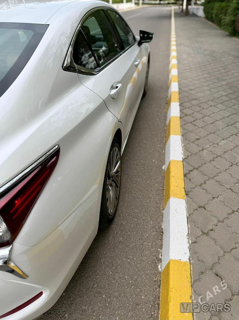Lexus ES 350, 2019