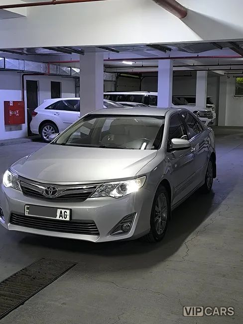 Toyota Camry, 2013