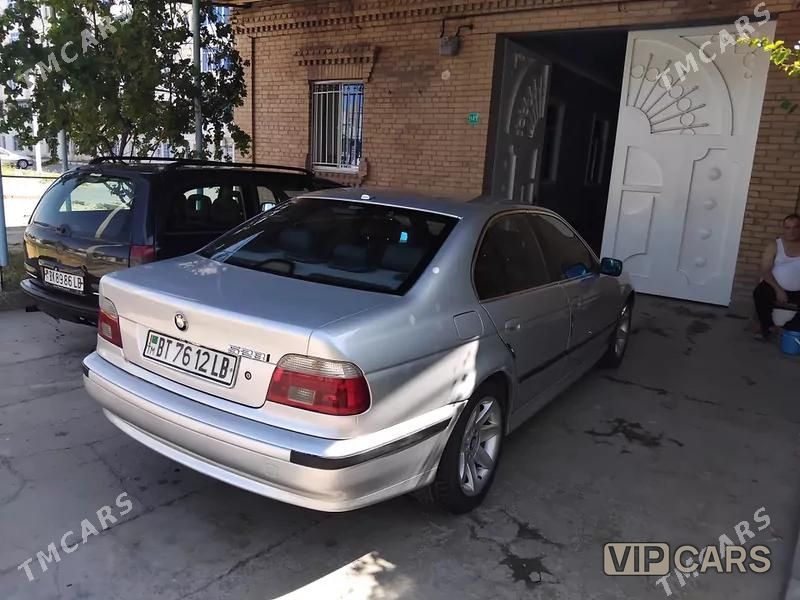 BMW 528, 1996