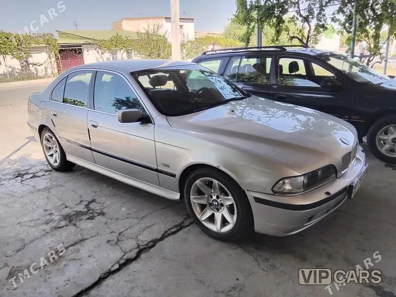BMW 528, 1996