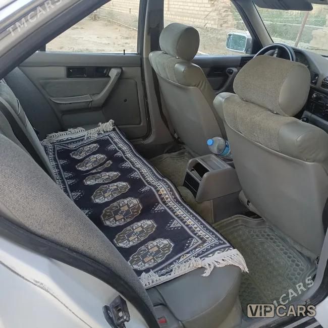 BMW 525, 1992