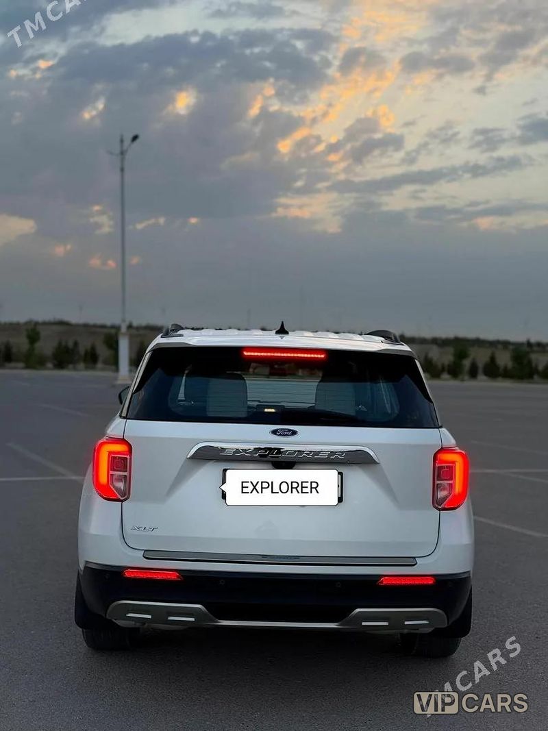 Ford Explorer, 2022