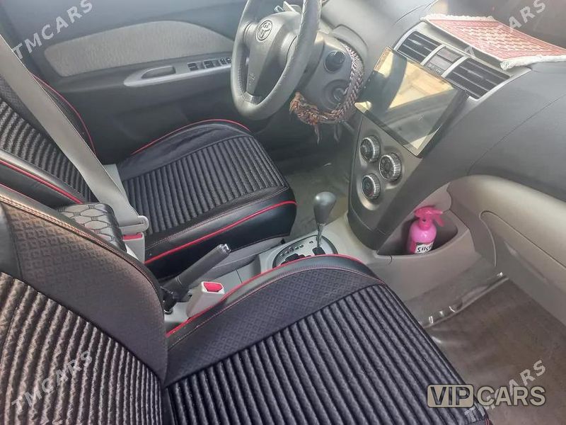 Toyota Yaris, 2010