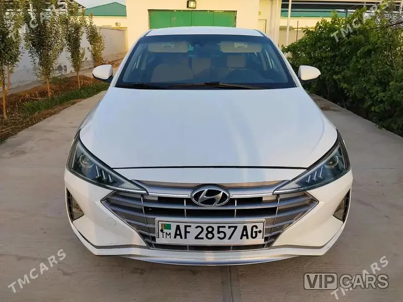 Hyundai Elantra, 2020 — фото 1