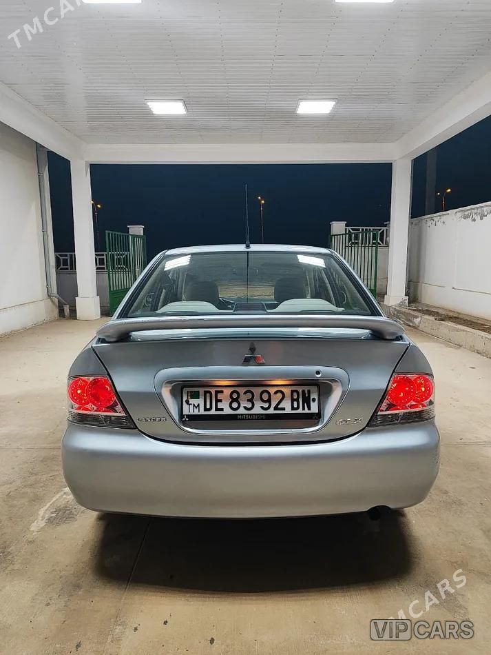 Mitsubishi Lanser, 2011
