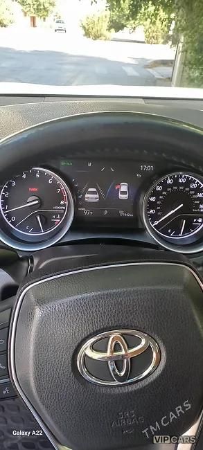 Toyota Camry, 2020
